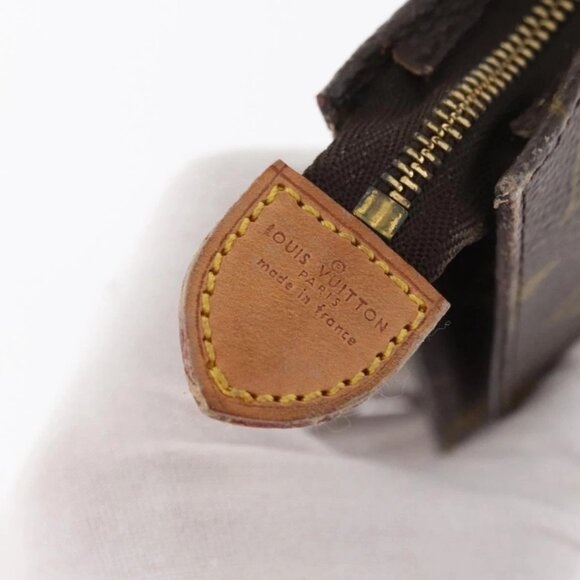 LOUIS VUITTON Monogram Bucket GM Accessory Pouch - Picture 11 of 15